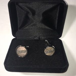 New Emanuel Ungaro Signature Cuff Links silver